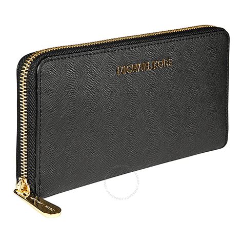 michael kors black zipper wallet.